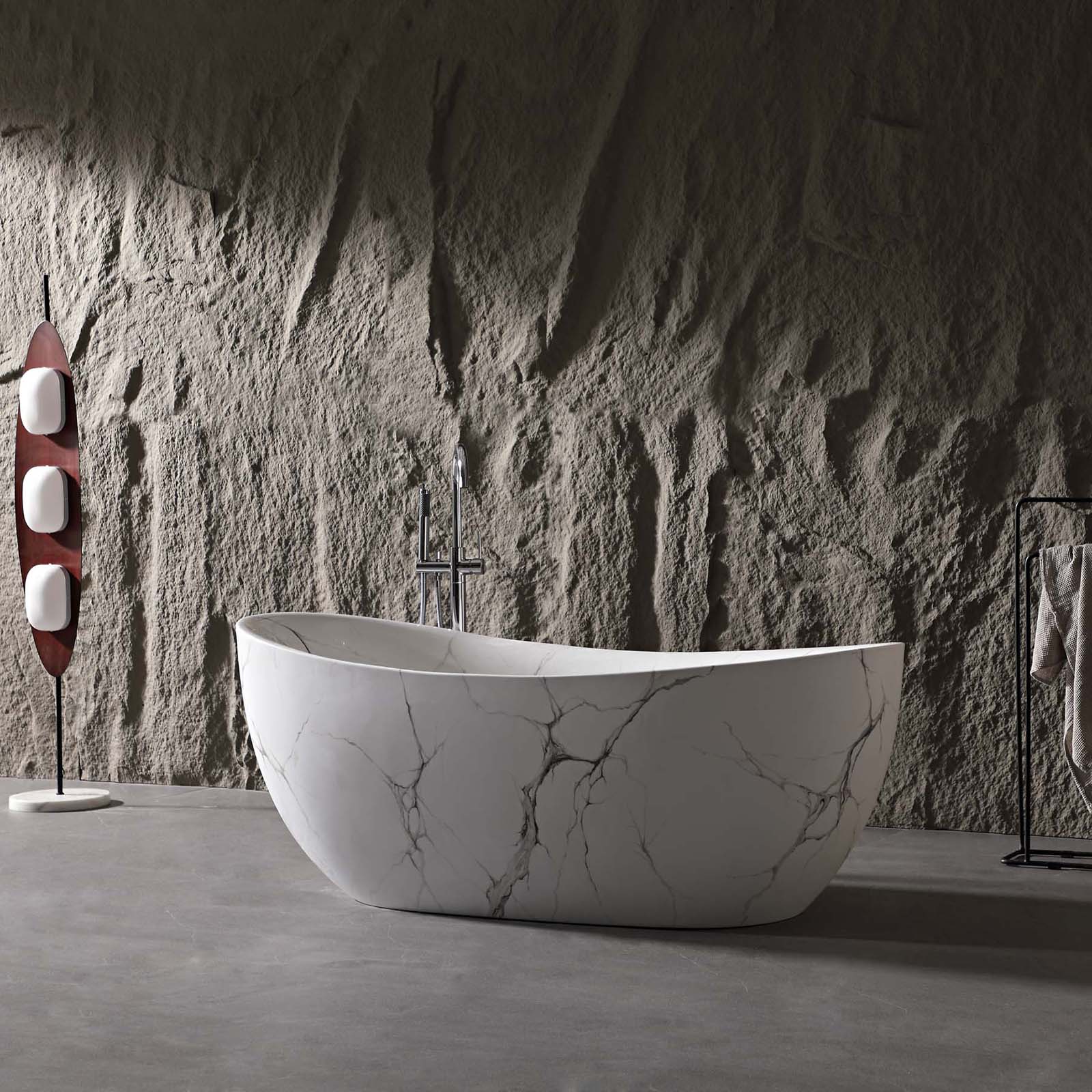67" Marble Finish Slipper Bathtub with Adjustable Overflow