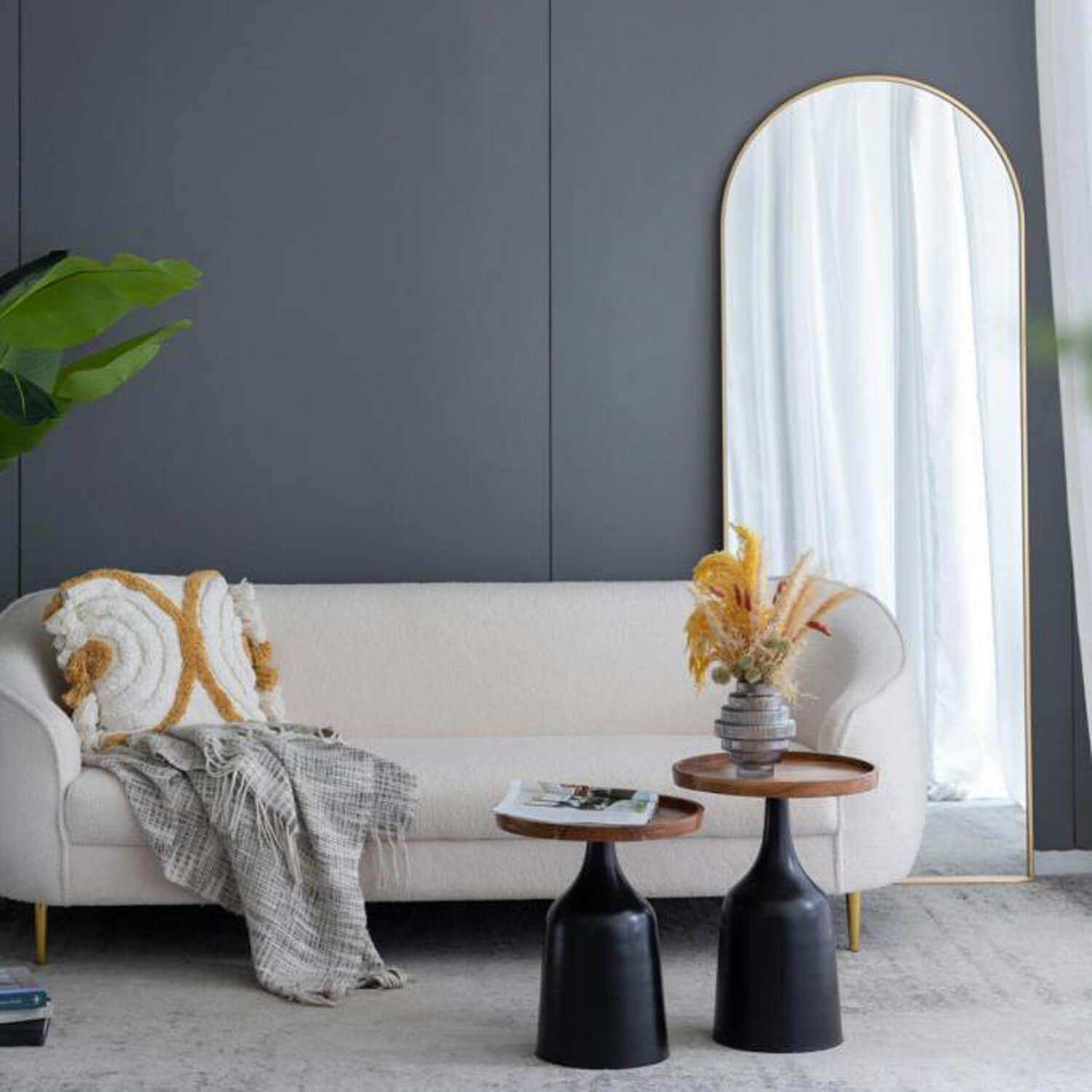 Decorative gold arched full length mirror for small space expansion