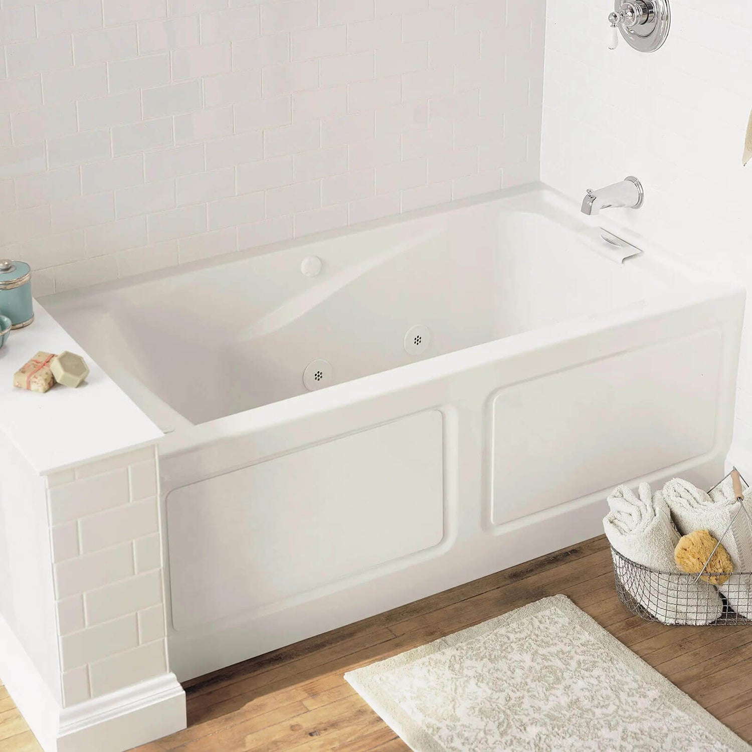 Evolution® 60 x 32-Inch Deep Soak® Integral Apron Bathtub