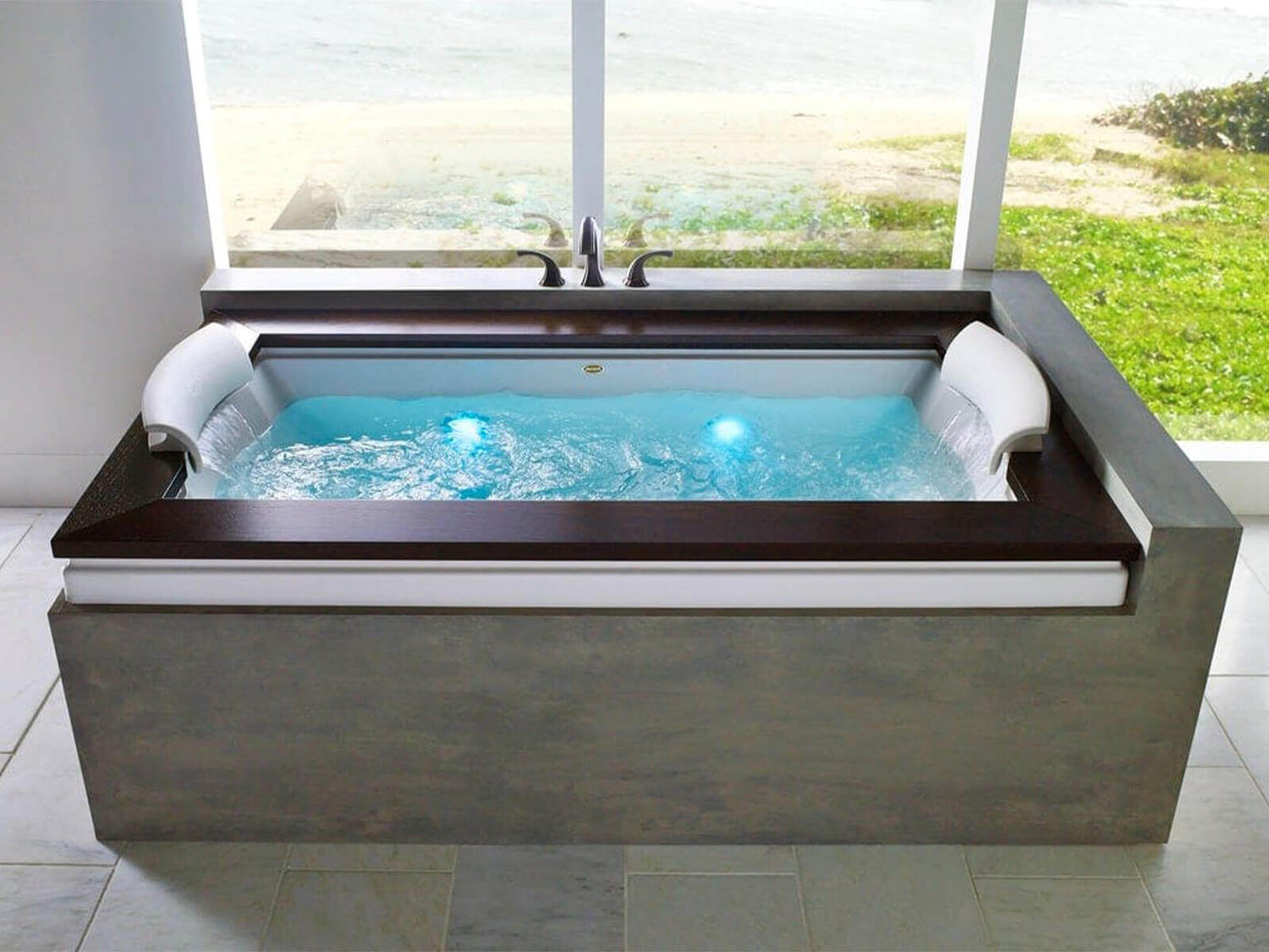 Jacuzzi claims its bathtubs can last up to 50 years
