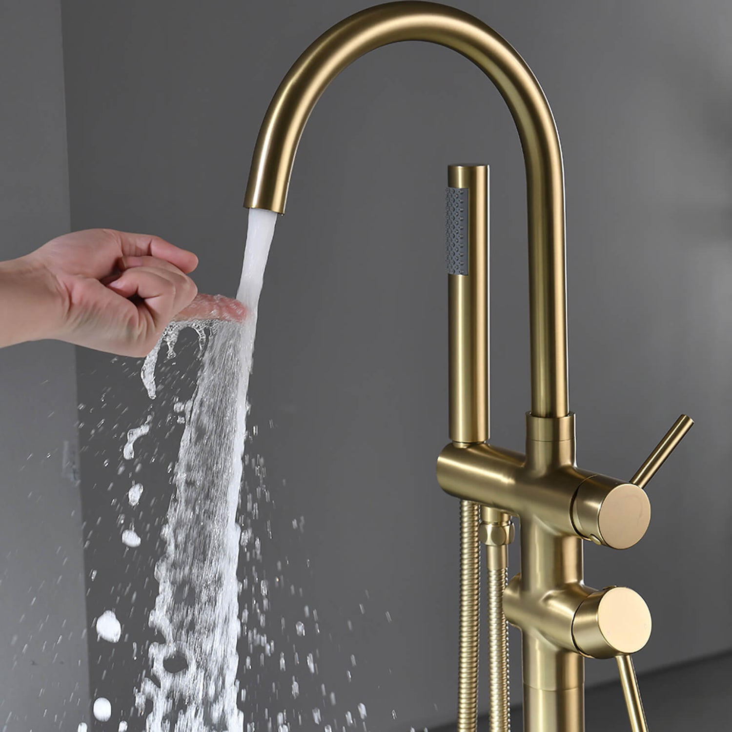 Luxury freestanding tub faucet with dual handles