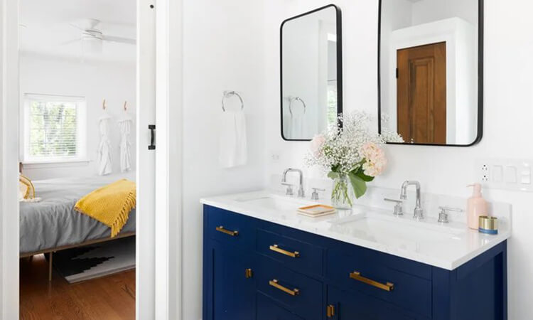 Are Blue Vanities Still in Style