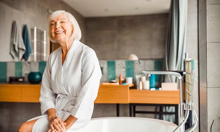 Are Sitting Bathtubs Suitable for the Elderly