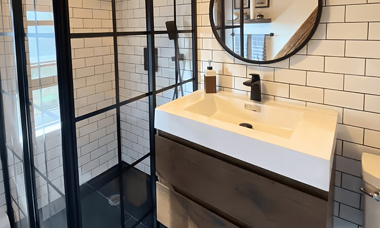 Floating Bathroom Vanities Make Your Bathroom Feel Less Crowded