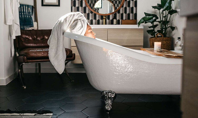 Pros and Cons of Clawfoot Tubs