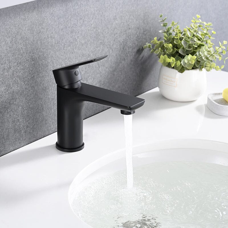 Modern Single Hole Bathroom Sink Faucet Single Handle Solid Brass