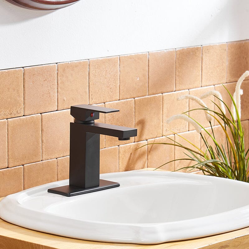 Single handle faucet for bathroom sink