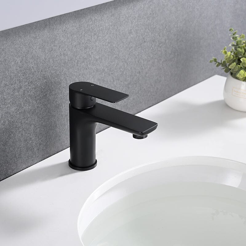 Modern Single Hole Bathroom Sink Faucet Single Handle Solid Brass