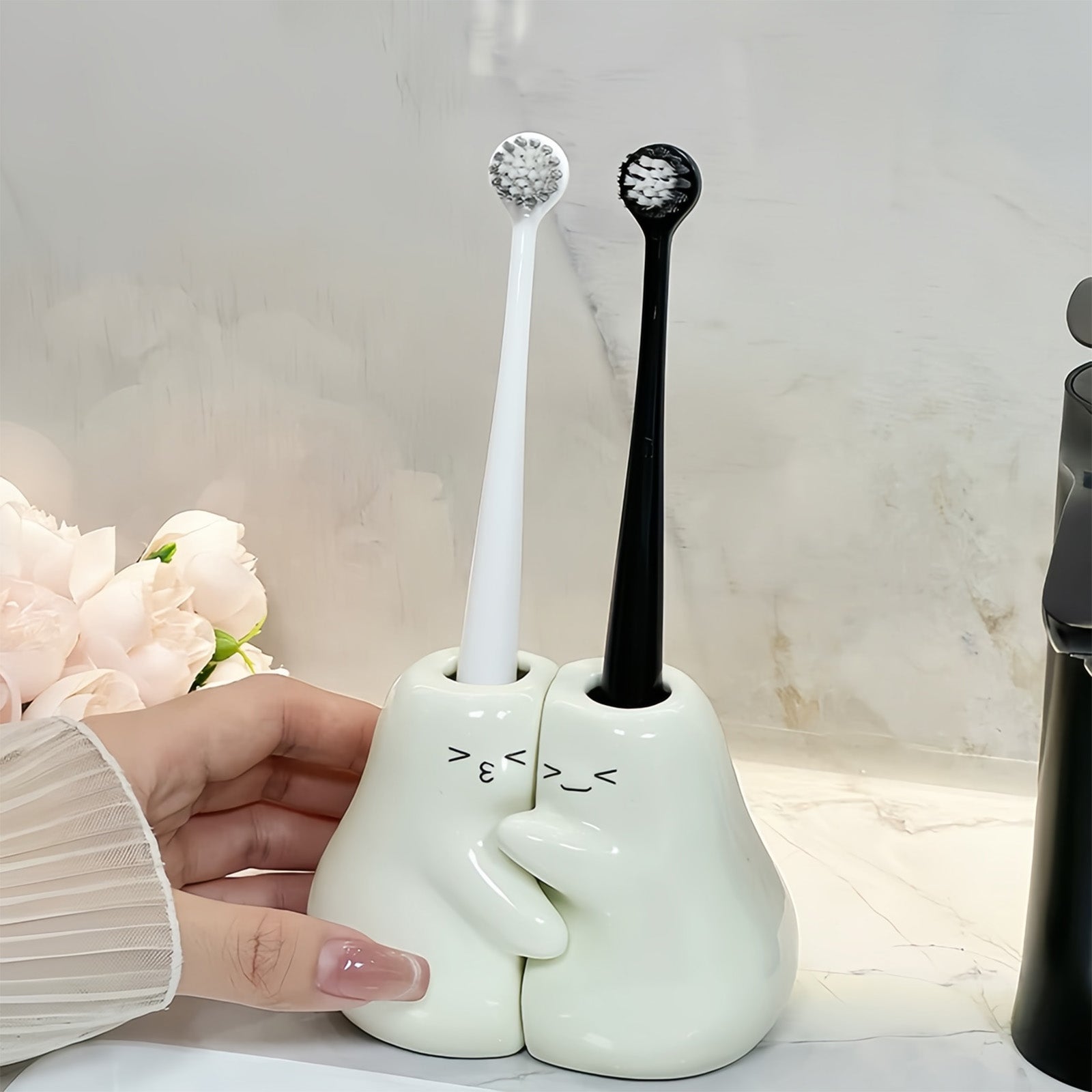 Cute toothbrush holder for sweet couples