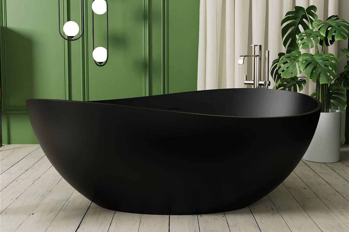 Artistic curved edge bathtub