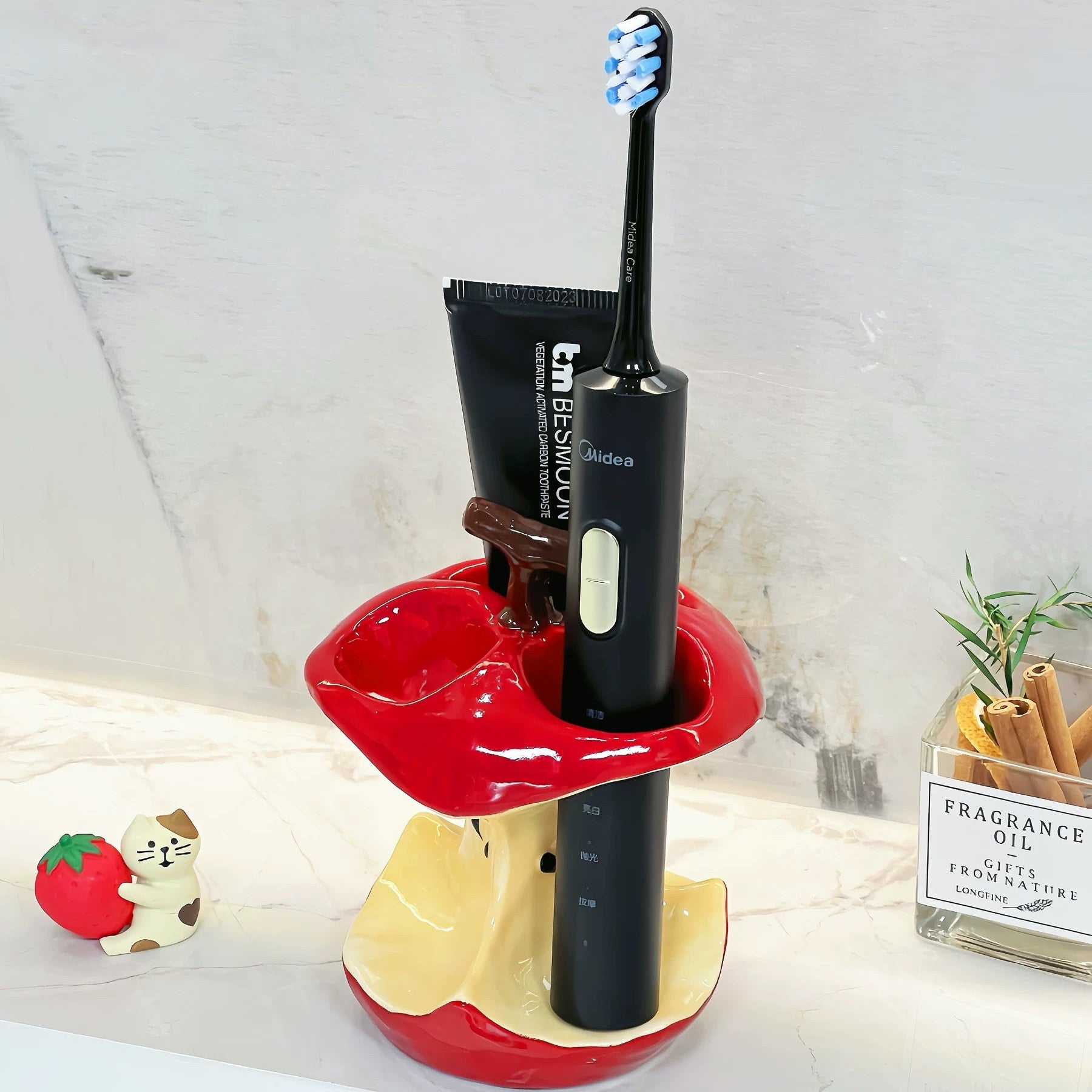 Bathroom storage accessory apple core toothbrush stand