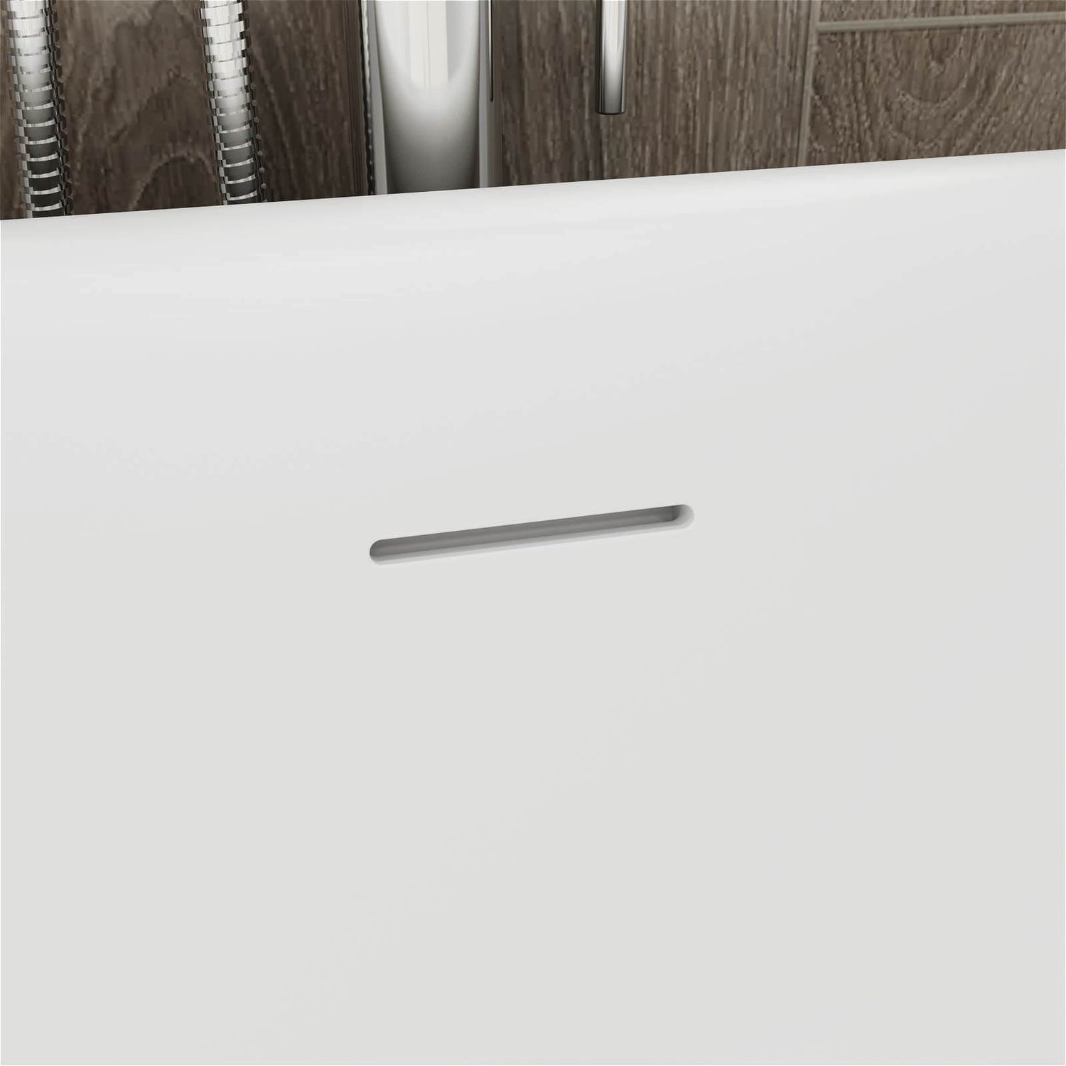 Bathtub with scratch resistant matte finish and central overflow