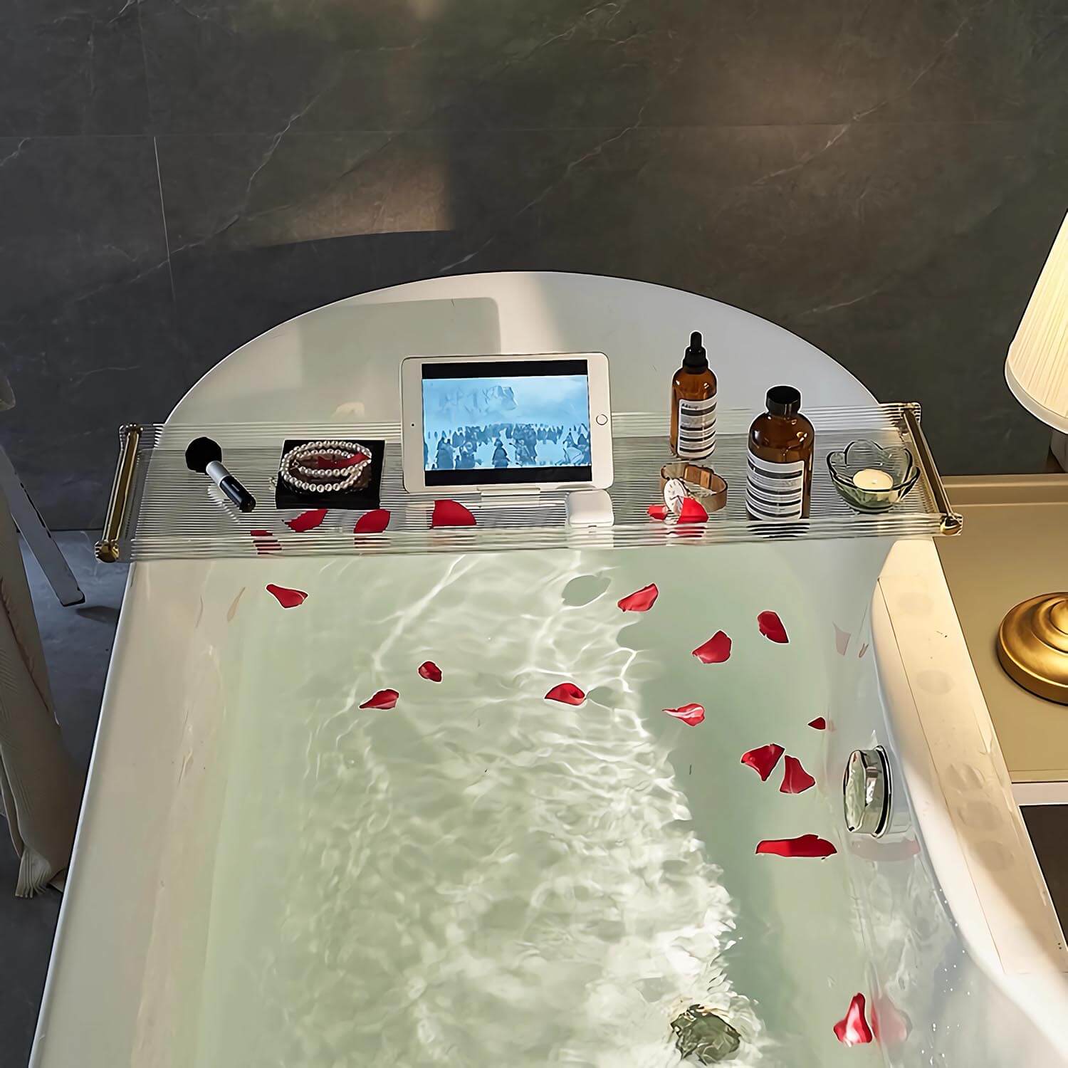Bathtub shelf with non-slip handles for stable use