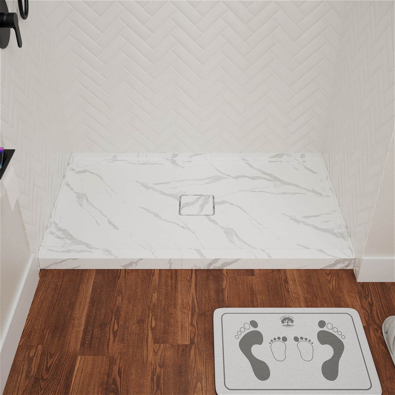 Center drain shower pan with magnetic drain cover