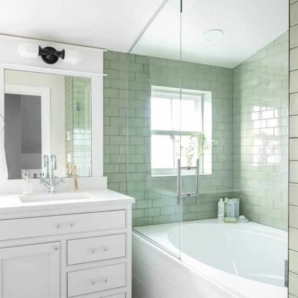 Install a Soaking Tub in a Corner