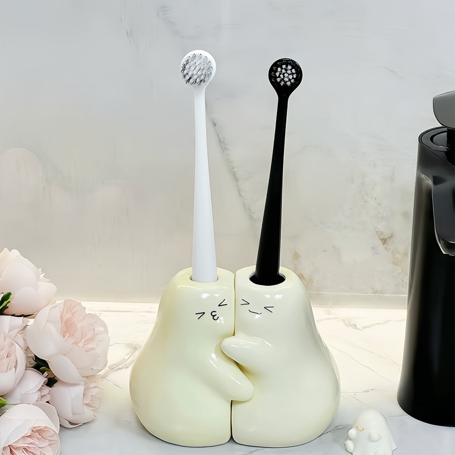 Cute toothbrush holder for sweet couples