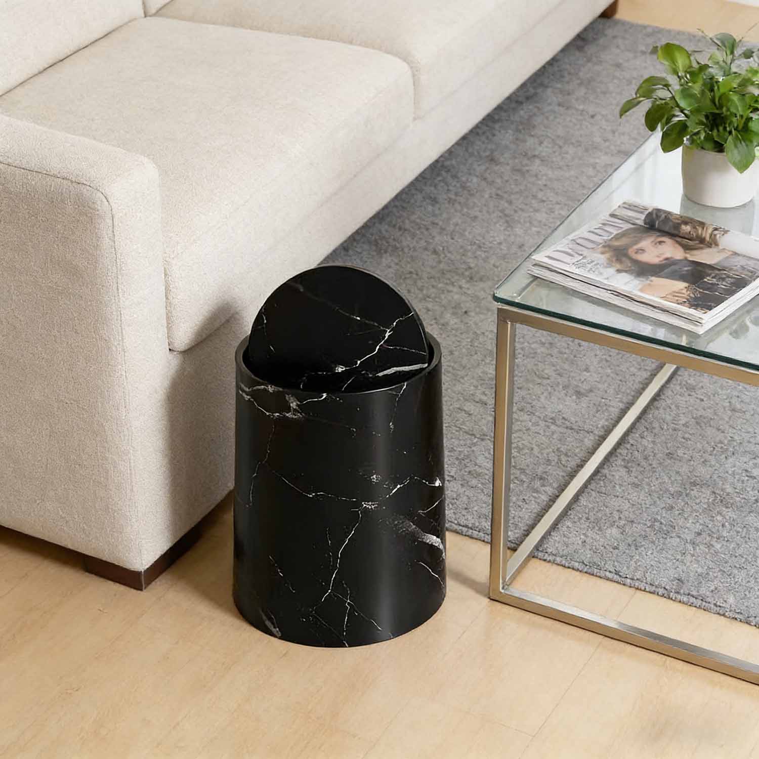 Removable inner bucket trash can
