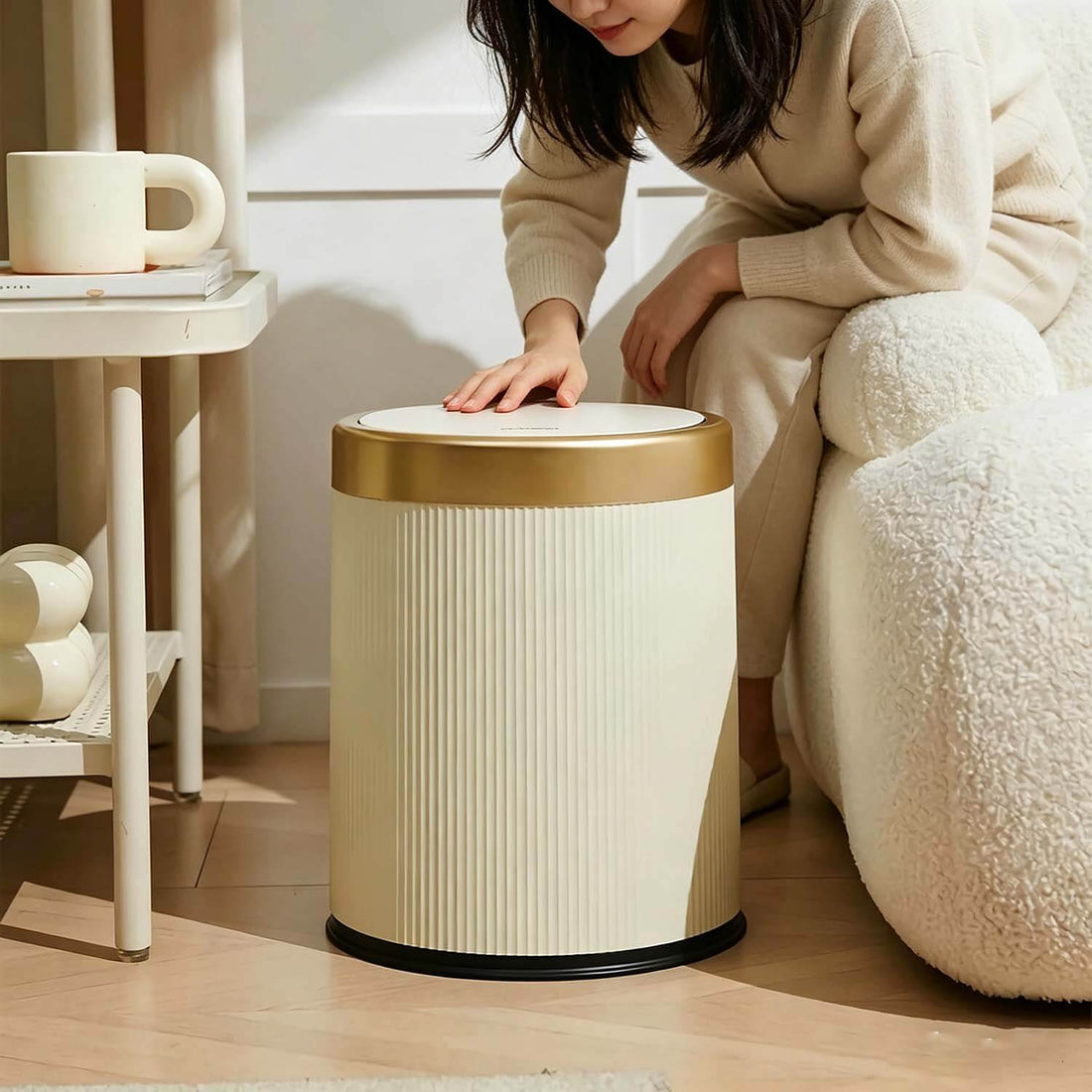 Push-top ABS Bathroom Trash Can with Lid