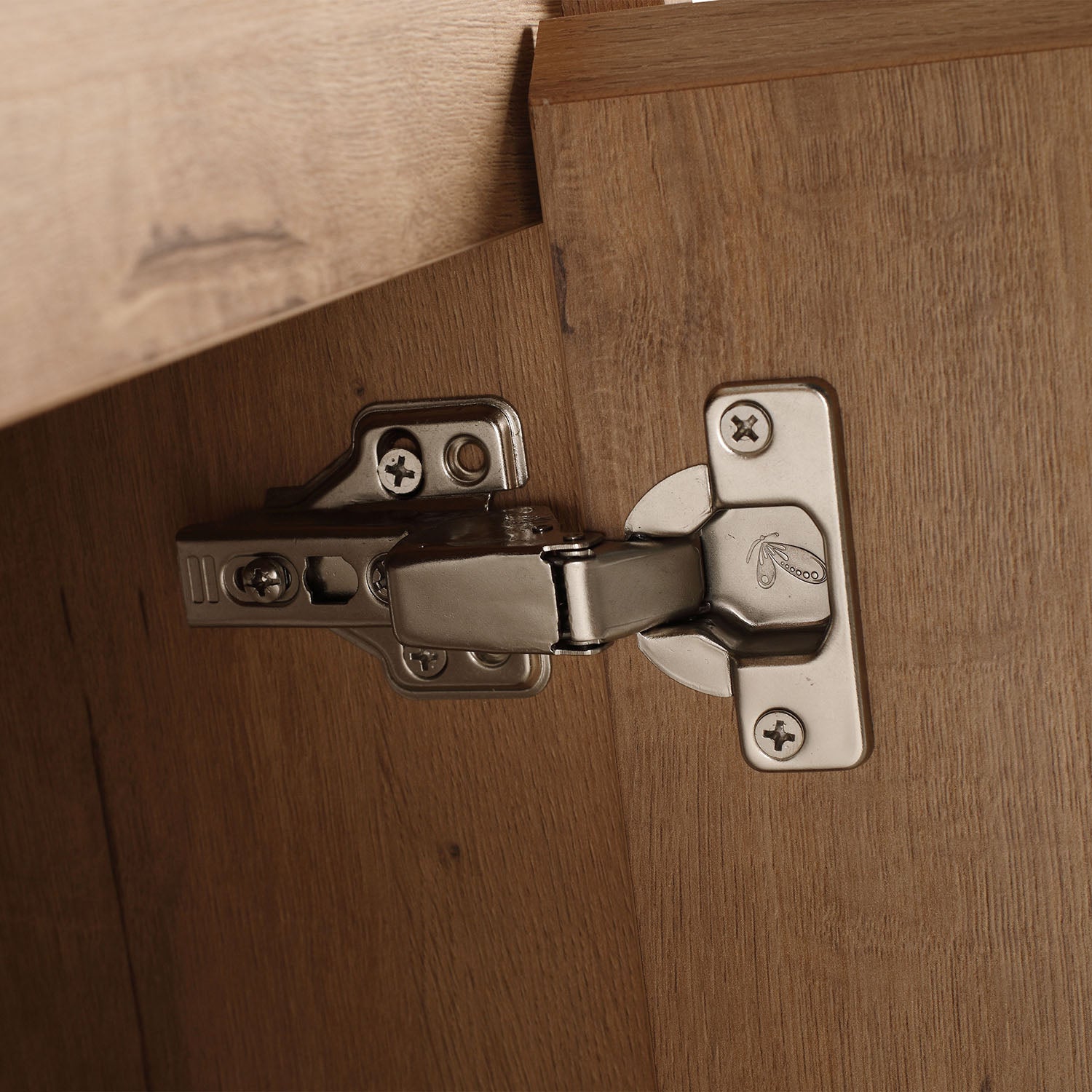 soft door hinge of the bathroom wall cabinet